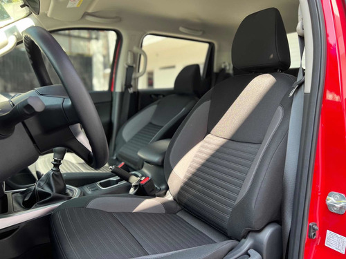 Imagen 12 de 15 de Nissan Np300 Frontier 2.5 Xe Paquete De Seguridad Mt 2021