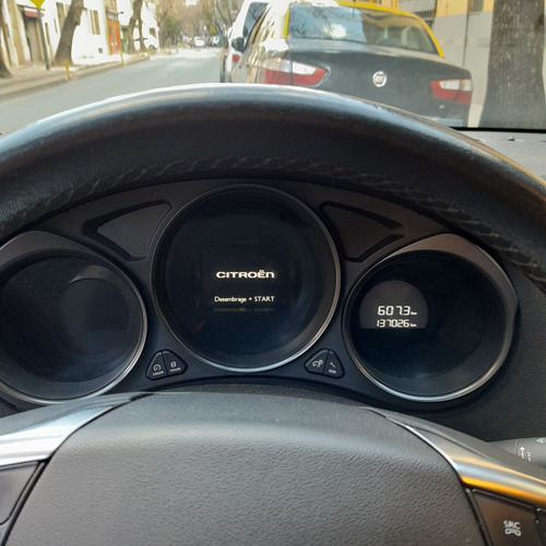 Imagen 6 de 11 de Citroën C4 Lounge 2013 1.6 Exclusive Hdi 115cv Am16