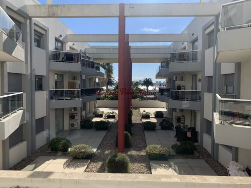 Imagen 1 de 12 de Venta Apartamento 3 Dormitorios En Peninsula, Punta Del Este 