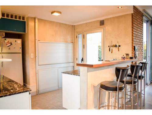 Imagen 7 de 23 de Venta Casa En Cantegril, Con Pileta!!