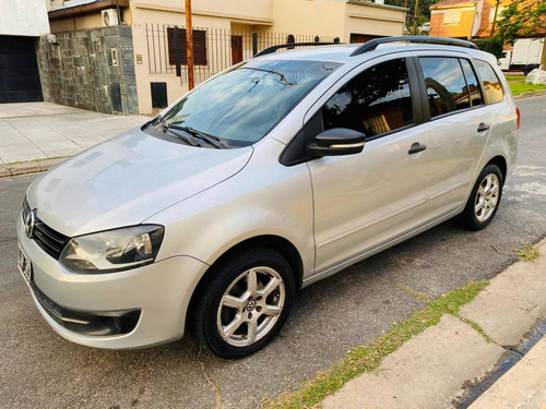 Volkswagen Suran 1.6 Trendline 11b 2012