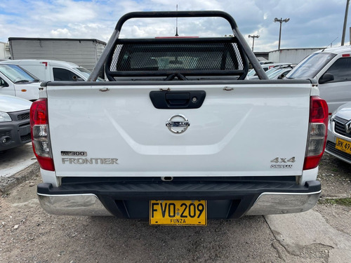 Imagen 5 de 7 de Nissan Np300 Frontier Mt Diesel 2.5 Mod 2020