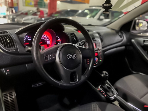 Imagem 7 de 11 de Kia Cerato 2012 1.6 Ex Aut. 4p