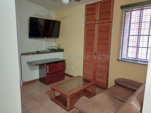 Imagen 21 de 21 de Townhouse En Venta En La Boyera - Con Terraza Y Jardin