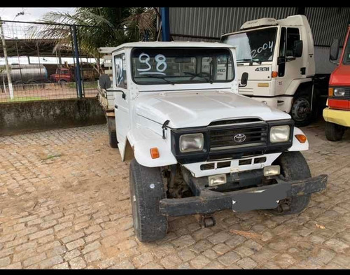Imagem 2 de 4 de Toyota Bandeirante Bandeirante Picape