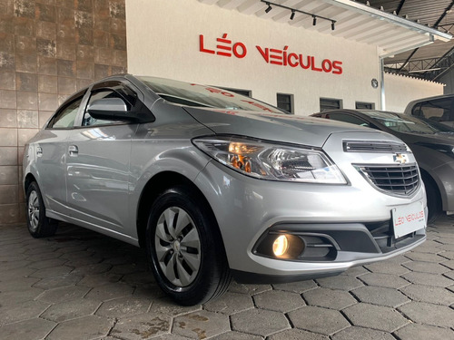 Imagem 3 de 14 de Prisma Lt 1.0 - 2015 - Completo - 126.000km