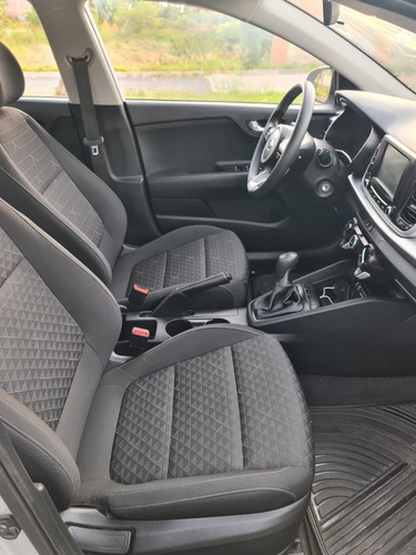 Imagen 10 de 15 de Kia Rio 2020 1.6 Lx Sedan Mt
