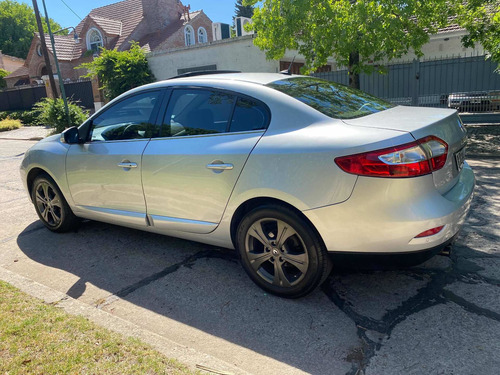 Imagen 3 de 5 de Renault Fluence 2012 2.0 Sport T 180cv