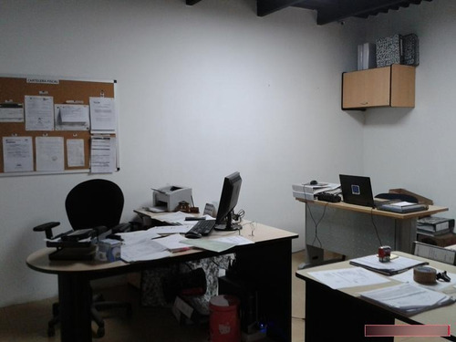 Imagen 3 de 14 de Galpones En Venta Barcelona