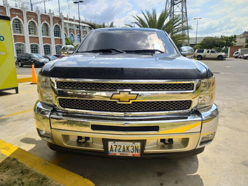 Imagen 2 de 12 de Chevrolet Silverado Lt