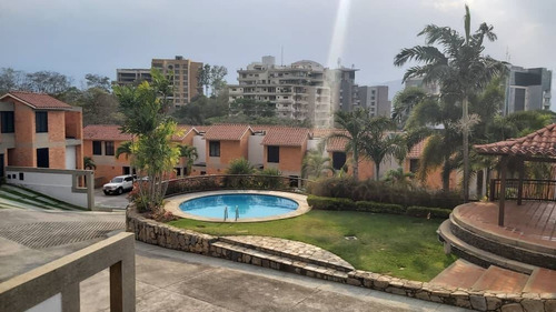Imagen 1 de 10 de Townhouse En Venta Cod:140530 Marimer 04124382769