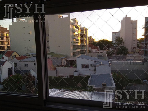 Departamento De 3 Ambientes Villa Pueyrredon - Reciclado A Nuevo Impecable