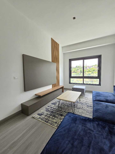 Apartamento En Venta 175 M2- Urb. Macaracuay