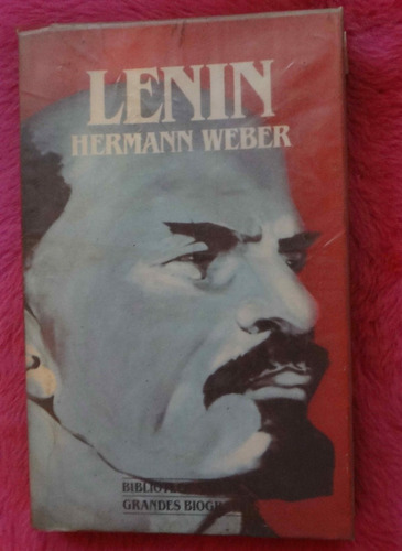 Lenin De Hermann Weber - Biografia