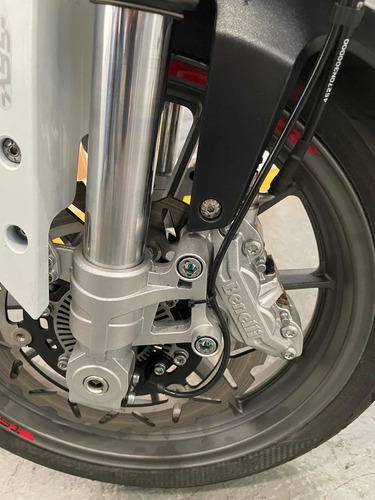 Imagen 10 de 14 de Benelli Trk 251 - Abs