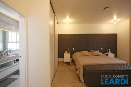 Imagem 10 de 15 de Casa Térrea - Alto De Pinheiros - Sp - 580993