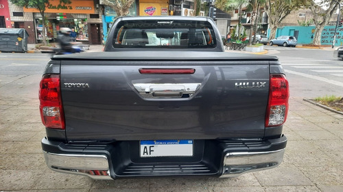 Imagen 6 de 17 de Toyota Hilux Sr 4x2 2022 Durzo Automoviles