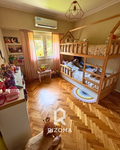 Casa 4 Amb Con Parque, En La Mejor Zona De La Lucila Y Listo Para Vivir.