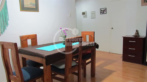 Primer Piso, 4 Dormitorios Con Jardín
