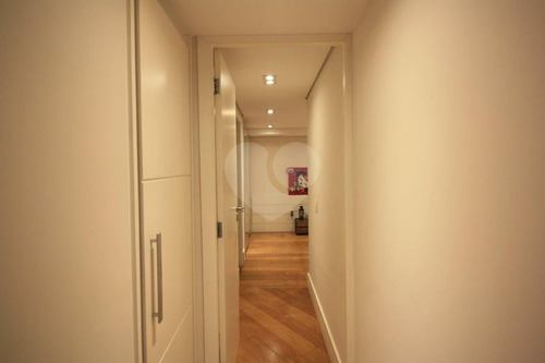 Imagem 27 de 28 de Apartamento Duplex, Todo Reformado Com 4 Dormitórios - Reo256898