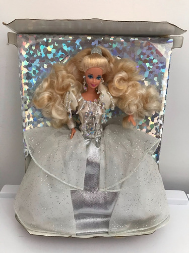 Imagem 4 de 6 de 1992 Happy Holidays Barbie Doll