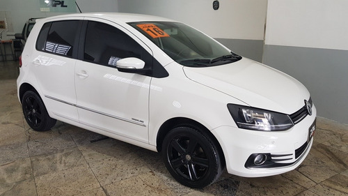 Imagem 2 de 13 de Volkswagen Fox 2016 1.6 16v Msi Highline Total Flex 5p