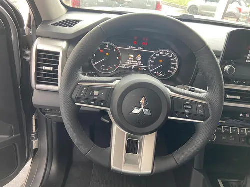 Mitsubishi L200 2.4 Gls Plus 4X4 At