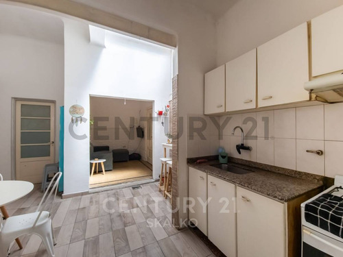 Venta Departamento Pasillo 3 Dormitorios En Arroyito