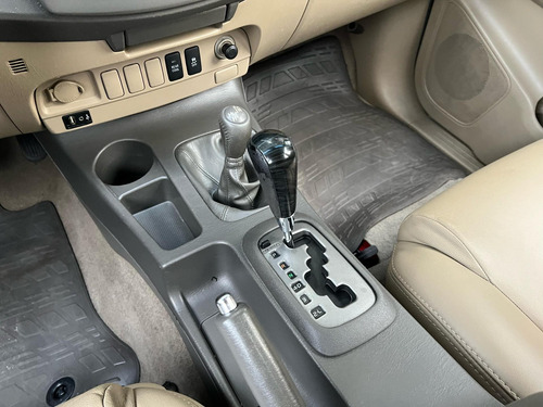 Toyota Hilux SW4 I/ SRV4X4