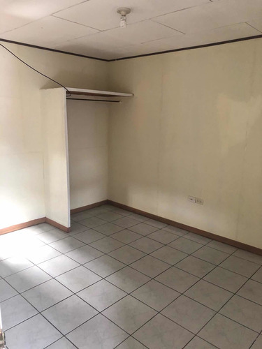 Imagen 7 de 8 de Amplio Apartamento En San Pablo De Barva Sin Garaje
