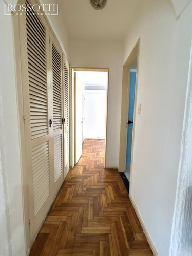 Muy Buen Departamento De 2 Ambientes Lateral