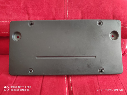 Base Porta Placa Frontal De Porsche 911 (997) Negro (Usado)