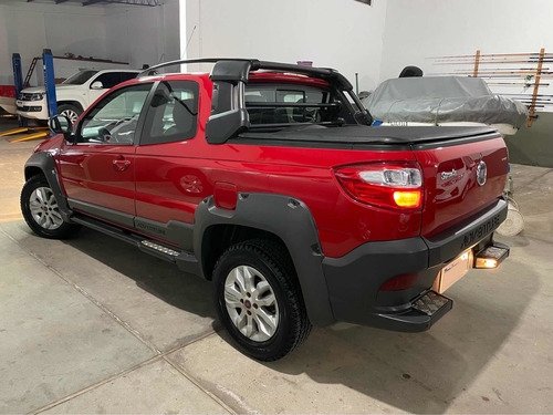 Imagen 4 de 14 de Fiat Strada 2018 1.6 Adventure Ce Pack Top