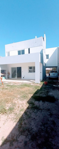 Alquiler Casa Barrio Privado