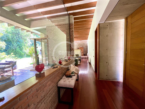 Moderna Y Exclusiva Casa En Cond Los Almendros 4 Dorm Piscin