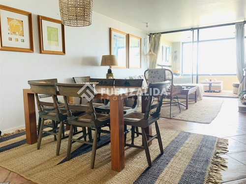 Departamento Amoblado En Venta De 3 Dorm. En Santo Domingo