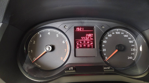 Imagem 5 de 9 de Volkswagen Voyage 1.6 Msi Totalflex 4p Manual