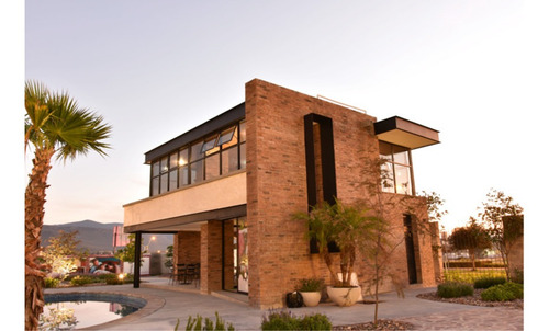 Imagen 3 de 9 de Casa En Venta Con Doble Altura En San Miguel De Allende Guanajuato.