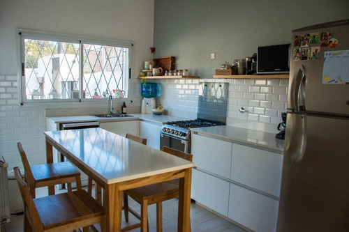 Imagen 9 de 14 de Chalet En Venta En Castelar Norte