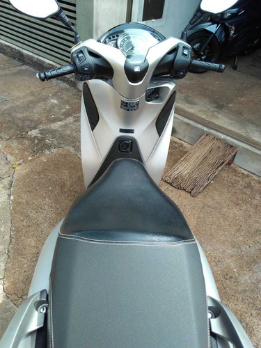 Imagem 3 de 8 de Honda Sh150