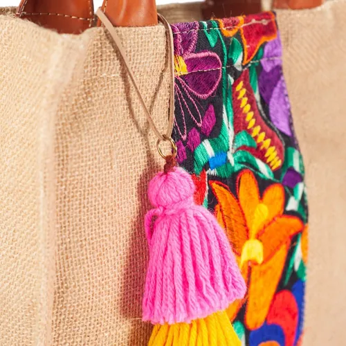 Bolso Artesanal Tipo Shoper En Yute Con Telar Artesanal Flor Diseño De La Tela Marimar Chica