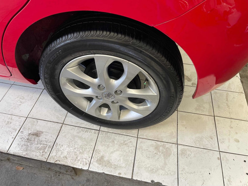 Imagen 5 de 10 de Nissan March 1.6 Advance Mt 2016
