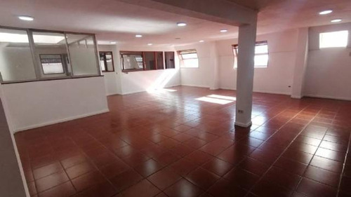 Oficina Avenida Club Hipico/tupper