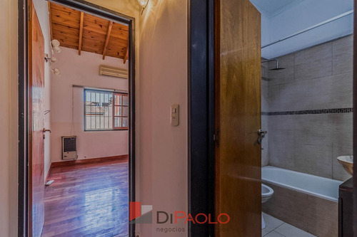 Casa 4 Ambientes En Venta Adentro Del Barrio Murialdo