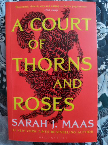 A Court Of Thorns And Roses De Sarah J. Maas