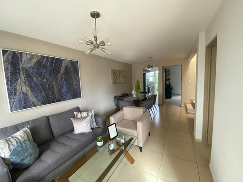 Venta De Casa Residencial De 3 Recamaras En Tecámac Ojo De Agua Con Casa Club Con Alberca