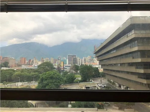 Se Alquila Oficina 100,20m² Ccct