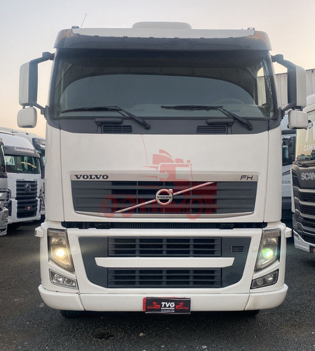 Imagem 2 de 12 de Fh440 6x2 2010