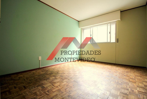 Apartamento En Venta 2 Dormitorios - Centro: