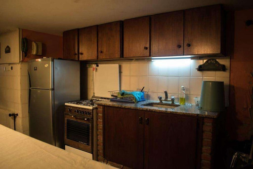 Chalet En Esquina. Garage/quincho. Zona Stella Maris.